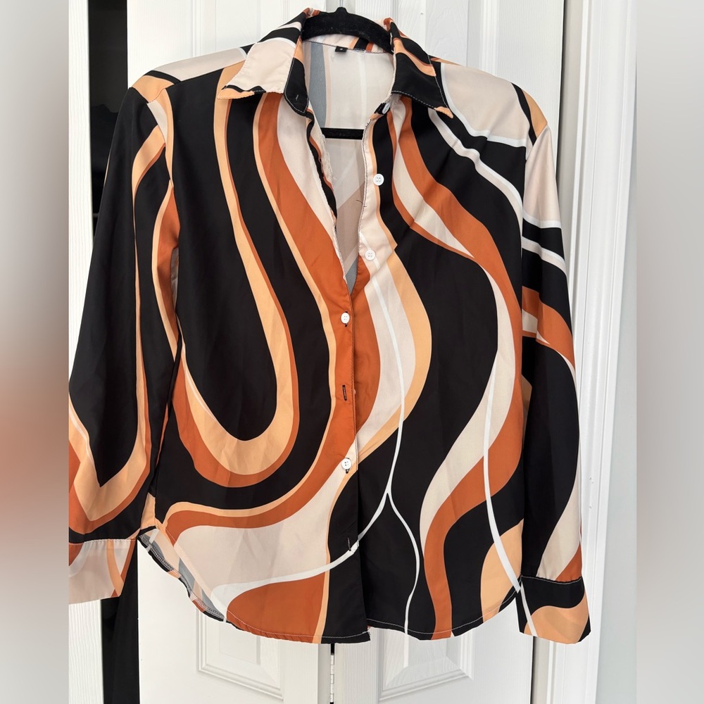 Stylish Women's Swirl Patterned Blouse